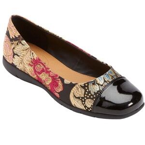Floral Metallic Floral  Flat Shoes Comfortable Fay Slip On  Size 8.5M